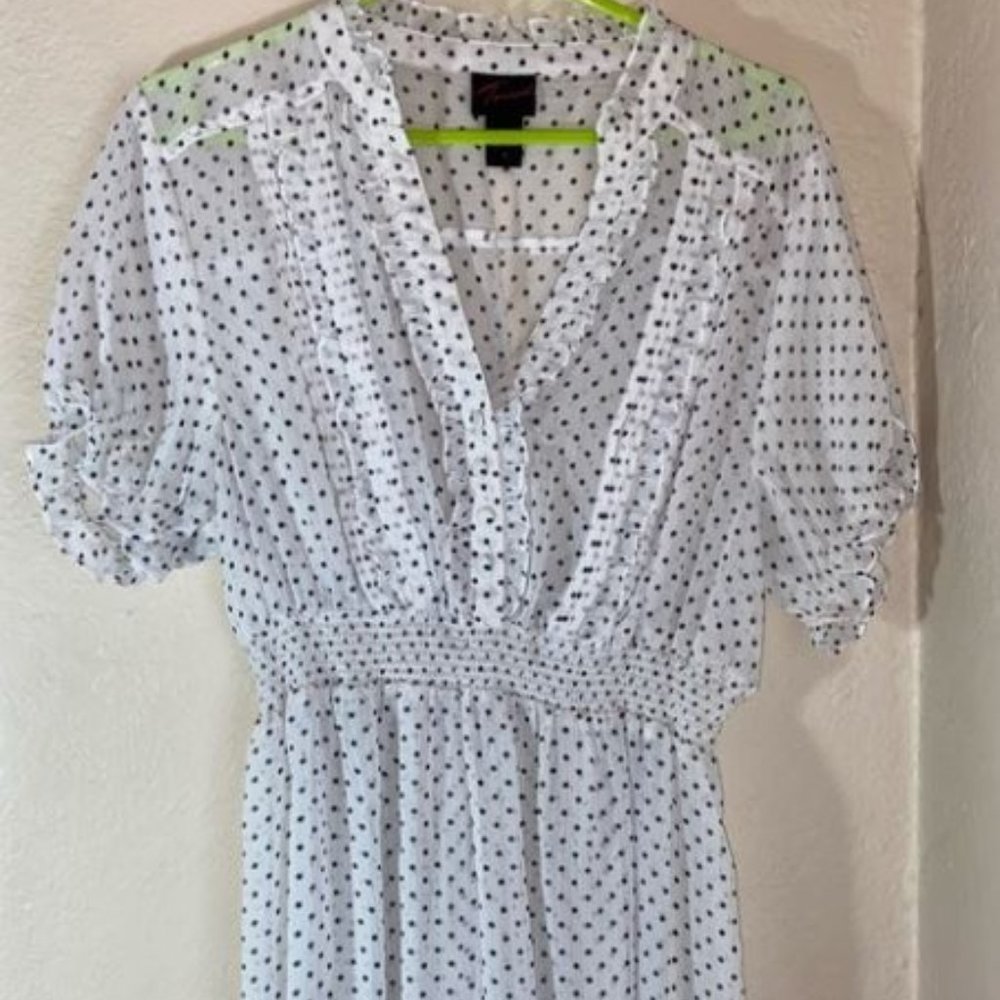 ✨TORRID Cute polka dot blouse.✨